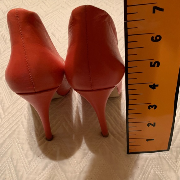 Aldo - Picture 2 of 8